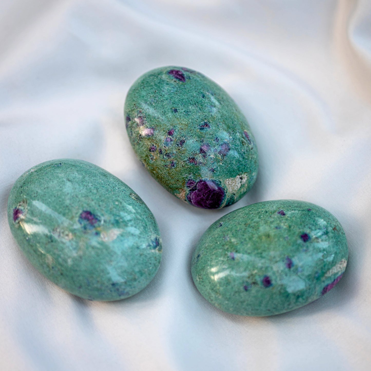 Rubin Fuchsit Seifenstein/Palmstein