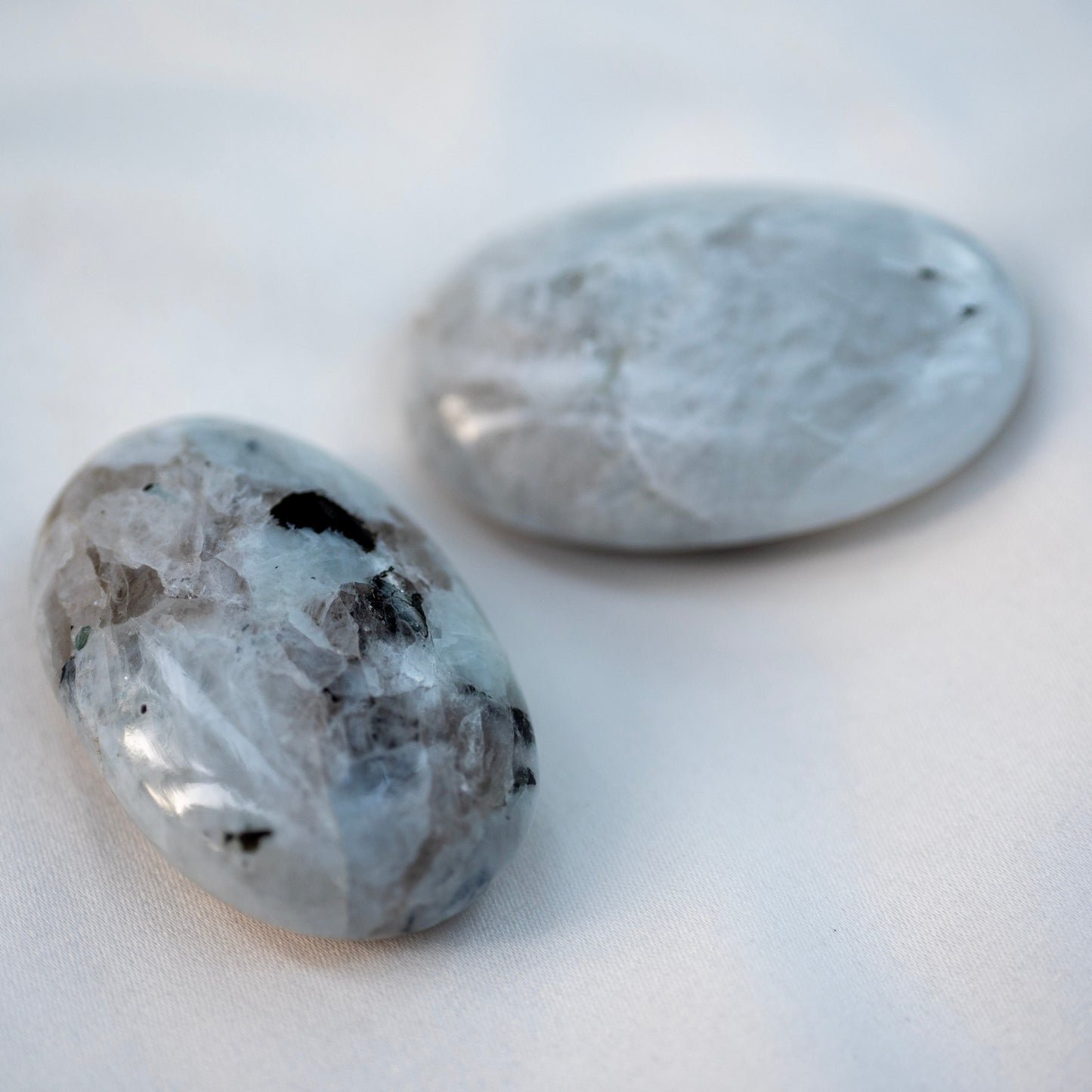 Regenbogenmondstein Seifenstein/Palmstein