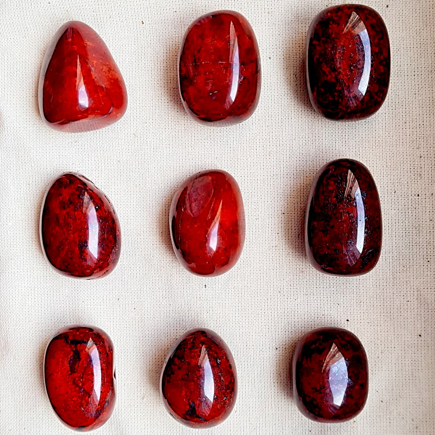 Brekzienjaspis Trommelstein