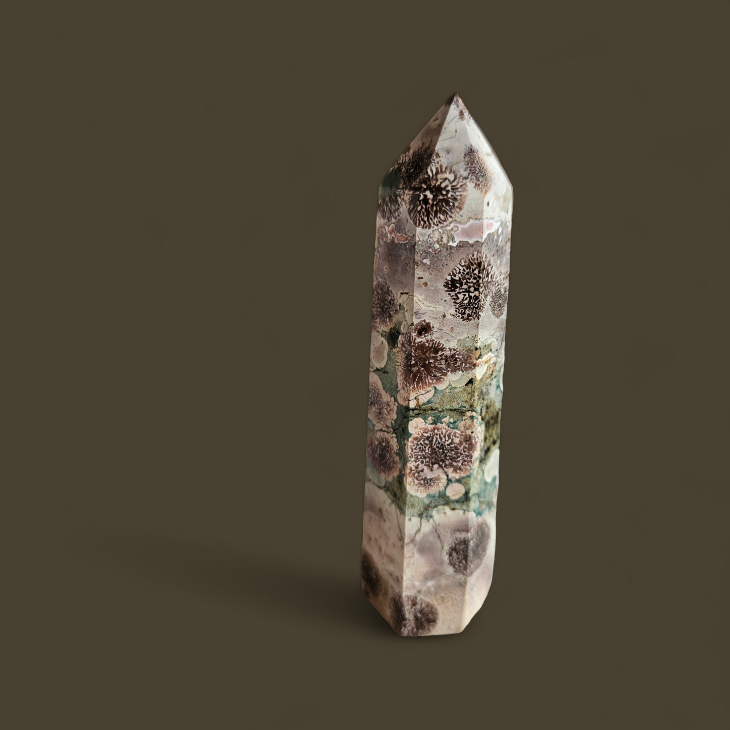 Vogelaugenjaspis Obelisk