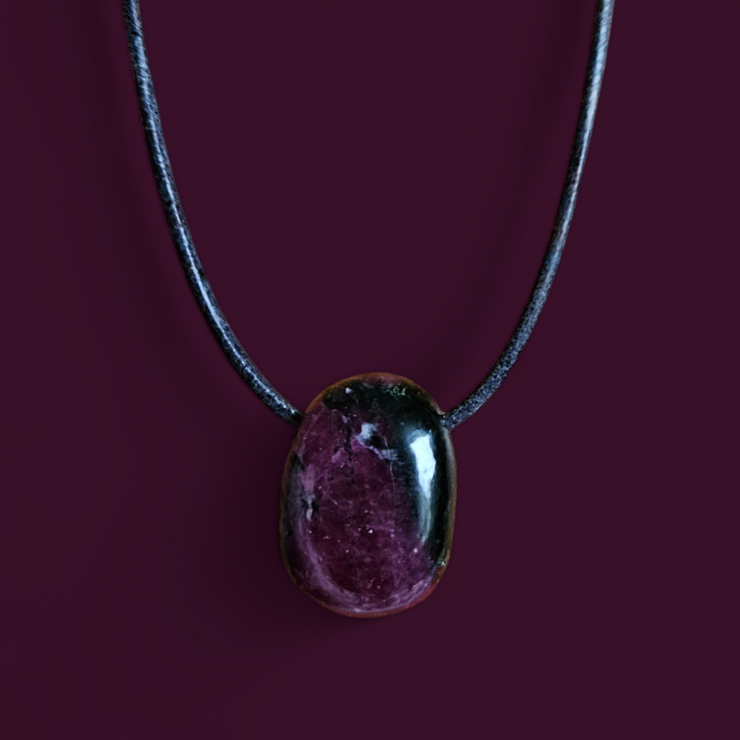 Rubin Kettenanhänger gebohrt