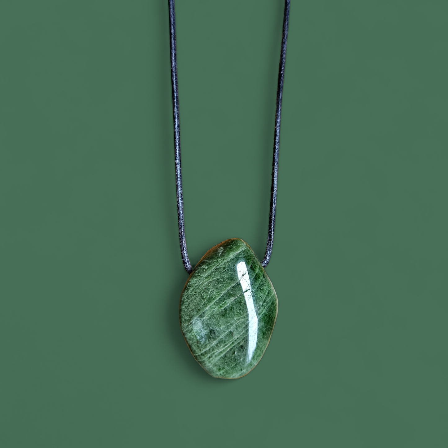 Chromdiopsid Kettenanhänger gebohrt