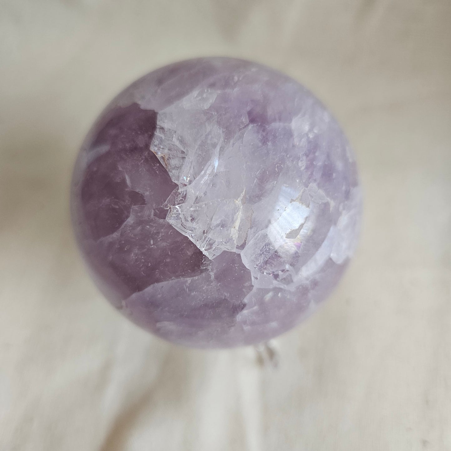 Helle Amethyst Kugel