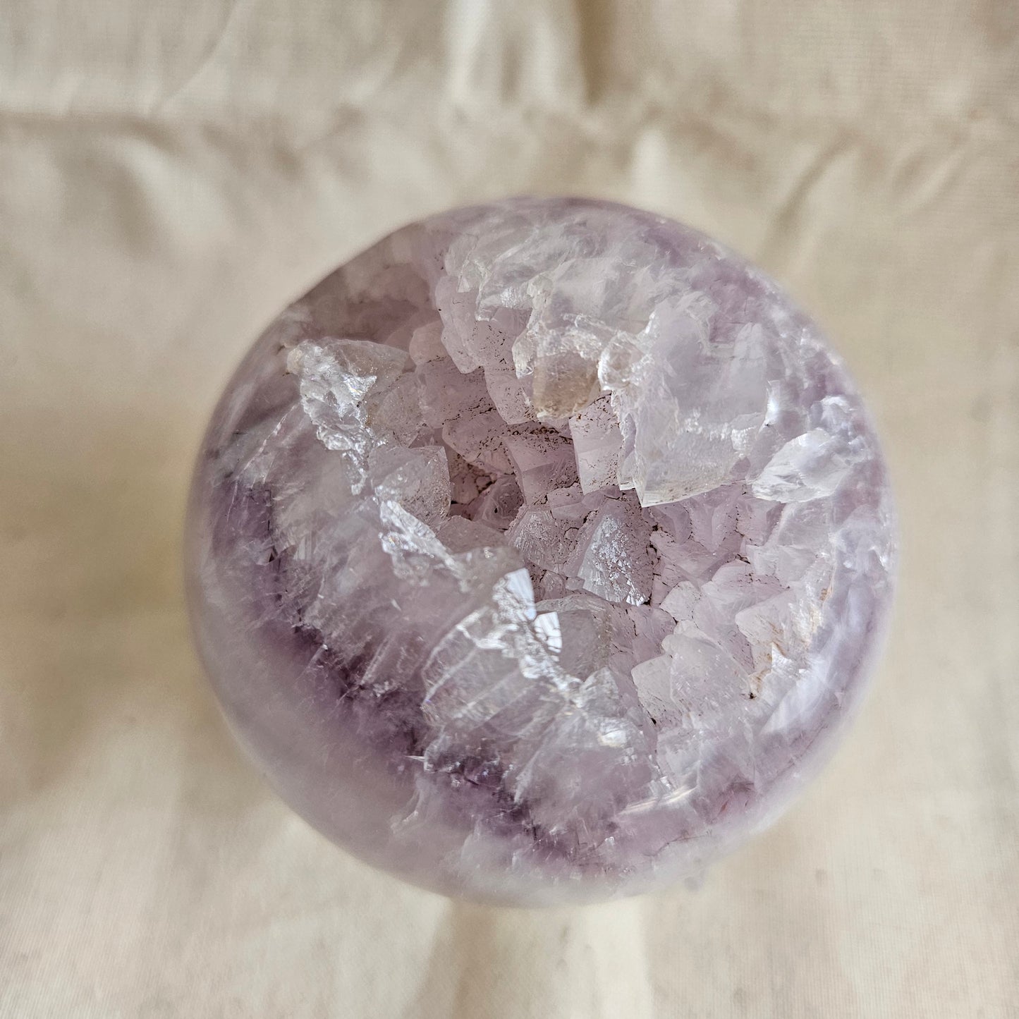 Amethyst Kugel (extra druzy)