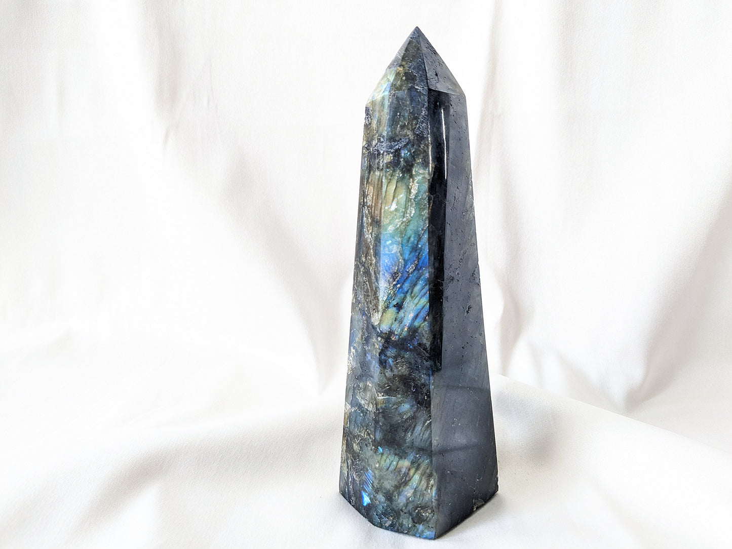 Labradorit Obelisk