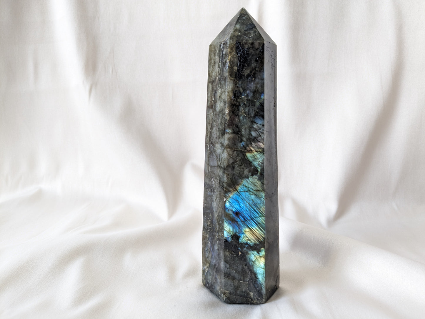 Labradorit Obelisk