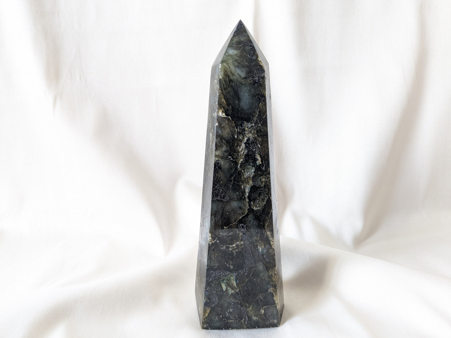 Labradorit Obelisk