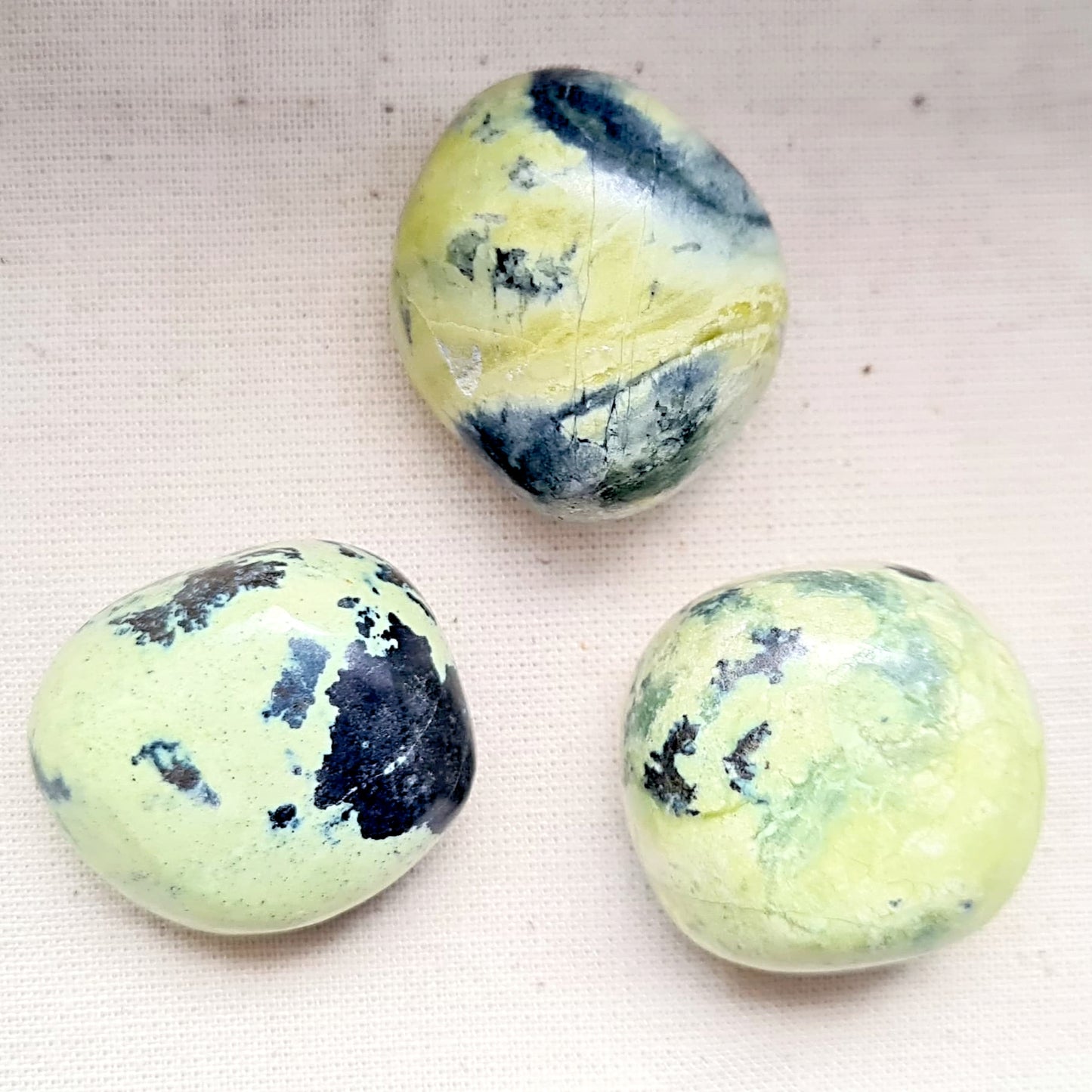 Serpentin Chitta Trommelstein